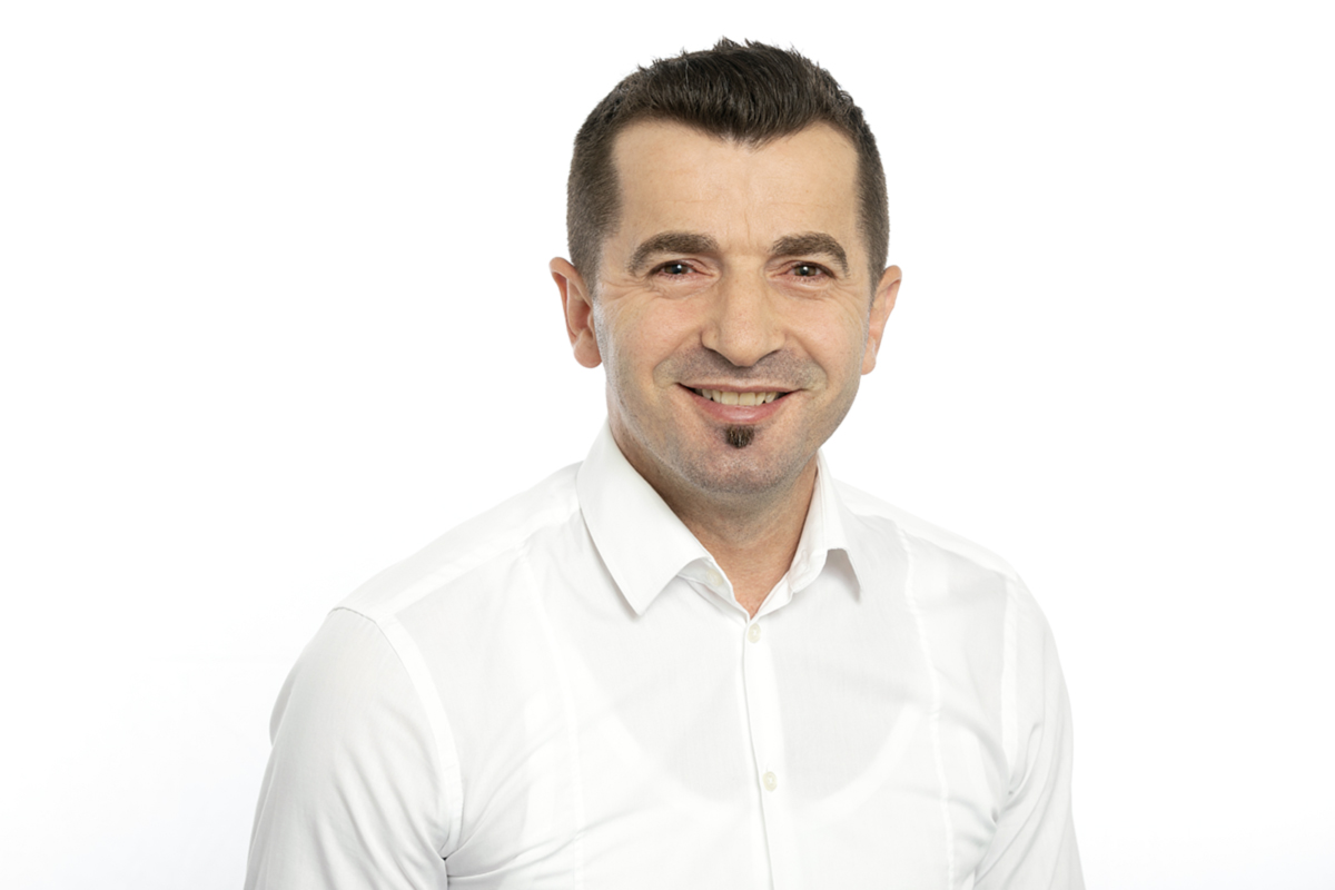 Oliver Dushaj